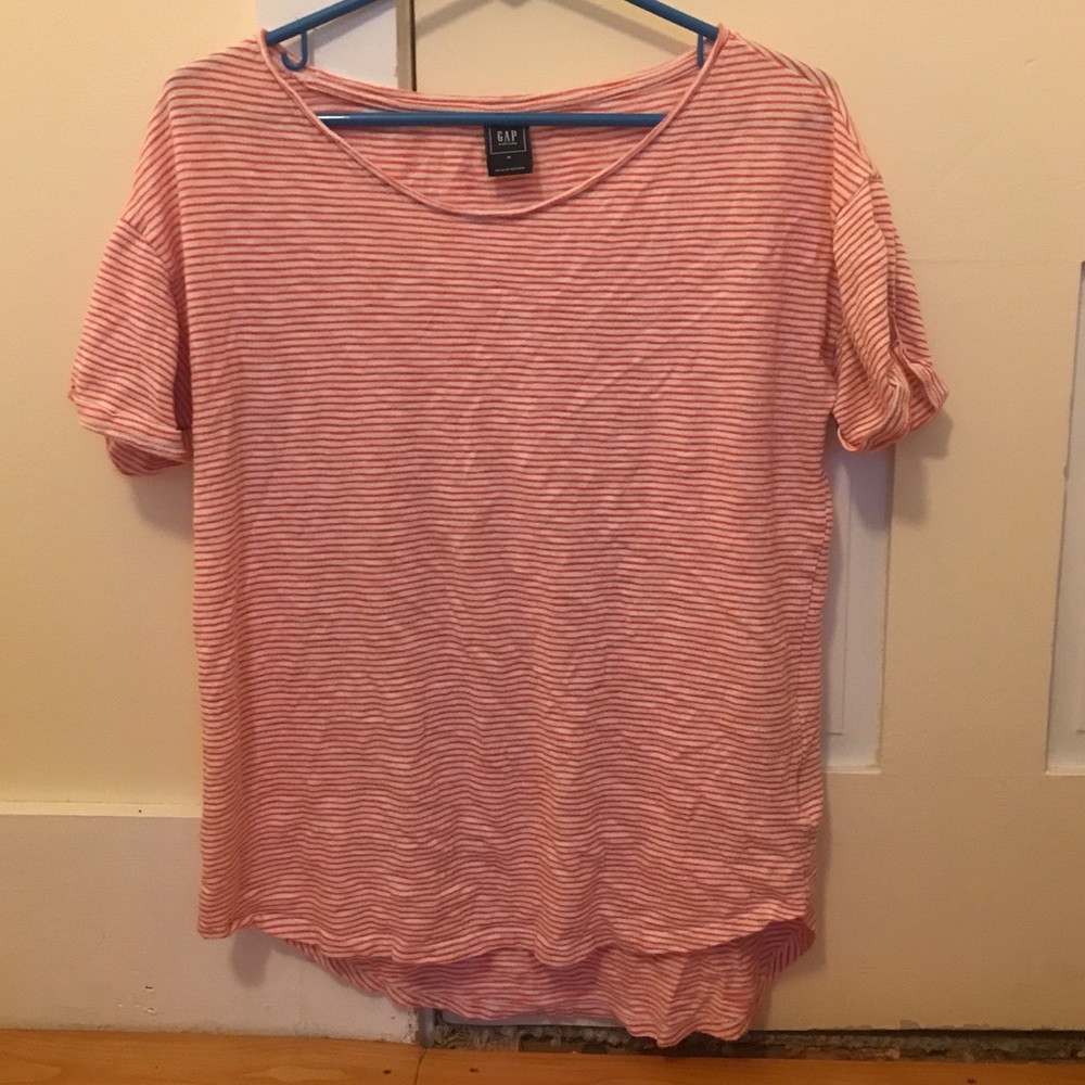 Gap maternity tee
